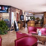 Hotell Kyriad Direct 3*