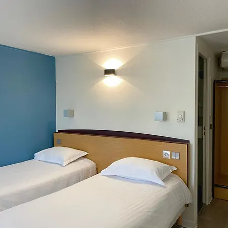 Kyriad Direct 3* Roanne