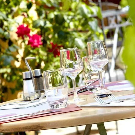 Kyriad Direct Hotel 3*