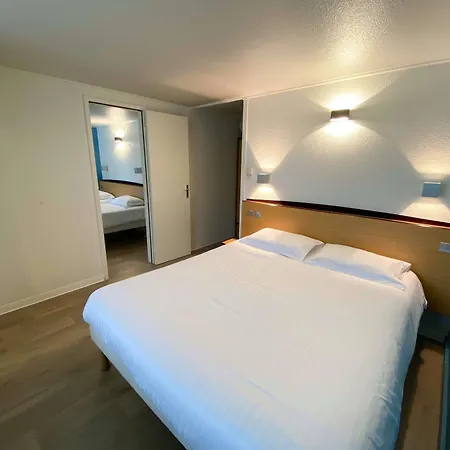 Kyriad Direct Hotel 3*