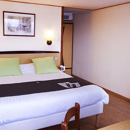 Hotel Kyriad Direct 3*