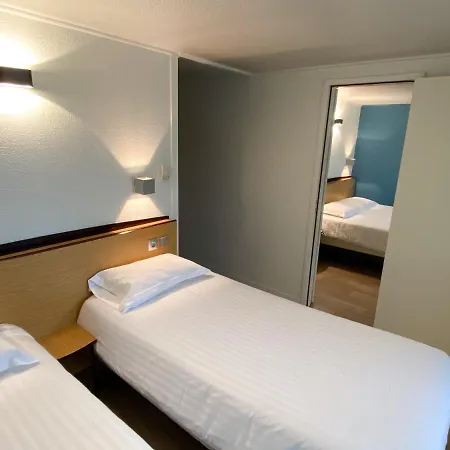 Kyriad Direct Hotel&restaurant 3*