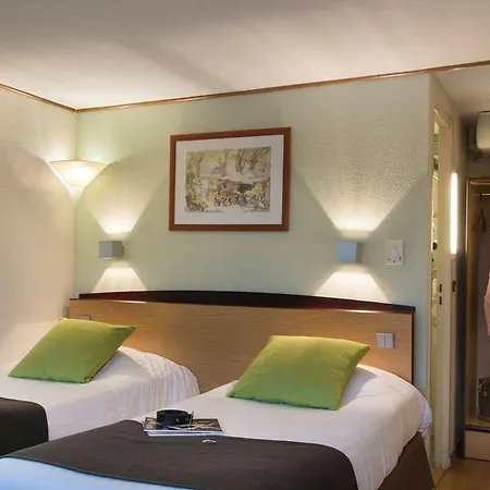 Hotel Kyriad Direct 3*